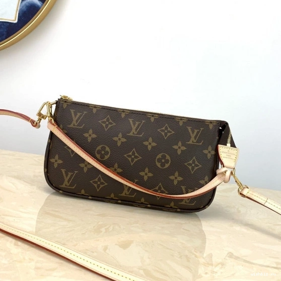 WIS POCHETTE Louis Vuitton ACCESSOIRES 0827